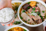 Bún bò Huế ăn với cơm nguội: tranh luận từ mạng xã hội