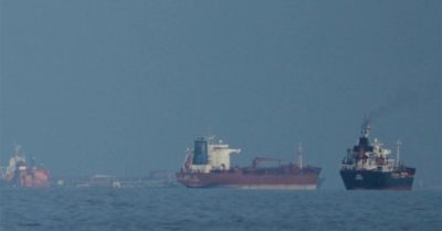 Eo biển Hormuz căng thẳng sau lệnh phong tỏa cảng biển của Mỹ