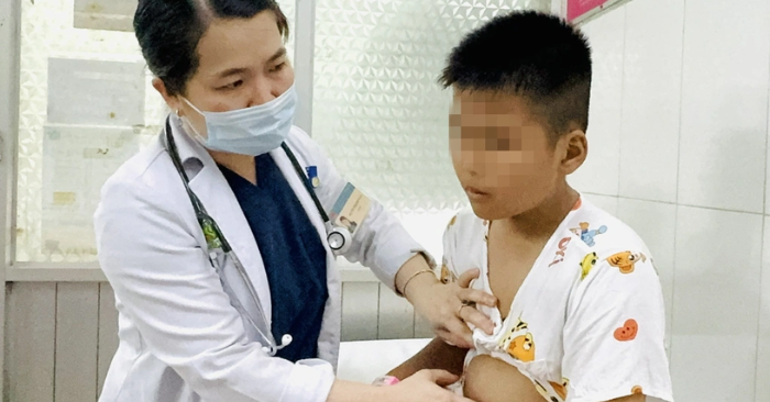 Ngộ độc thực phẩm: Số học sinh nhập viện tại TPHCM tăng vọt