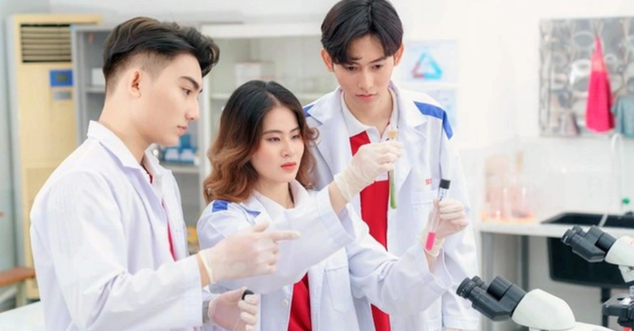 Xét tuyển học bạ ngành y dược năm 2026 kèm các điều kiện riêng