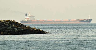 Mỹ cảnh báo Iran về việc thu phí qua eo biển Hormuz