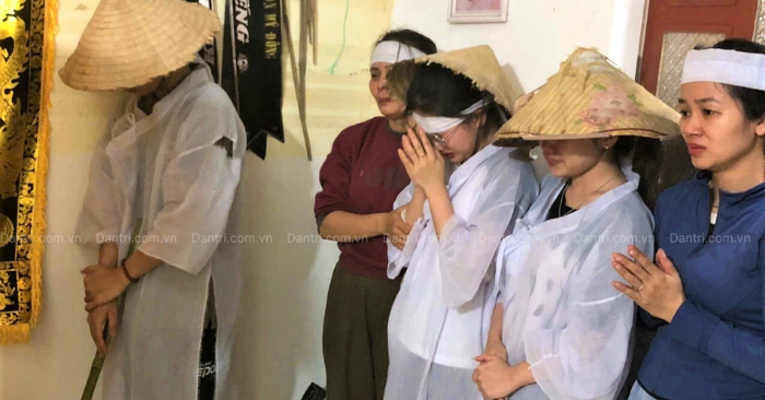 Ba chị em mồ côi tại Hà Tĩnh mất cả cha lẫn mẹ