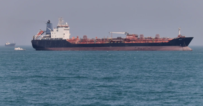 Iran tiếp tục cấm tàu các quốc gia thù địch qua eo biển Hormuz