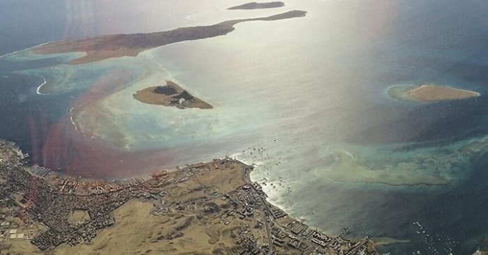 Eo biển Hormuz: Iran công bố quy định mới và cảnh báo xung đột