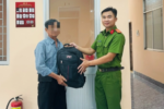 Trả lại tài sản: Một người dân Tây Ninh trả lại vàng và tiền mặt