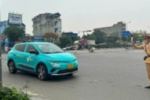 Tài xế xe tải liều lĩnh vượt rào chắn đường sắt tại Thanh Hóa
