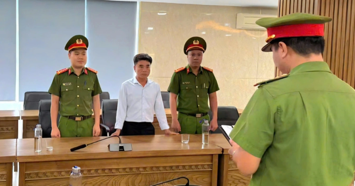 Đà Nẵng khởi tố giám đốc sản xuất 11.000 hũ yến sào giả
