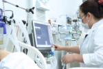 Ngộ độc thuốc tê khiến một phụ nữ nguy kịch sau phẫu thuật hút mỡ