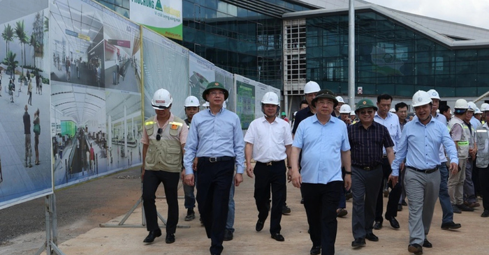 Sân bay Long Thành phải khai thác thương mại đúng hạn vào năm 2026