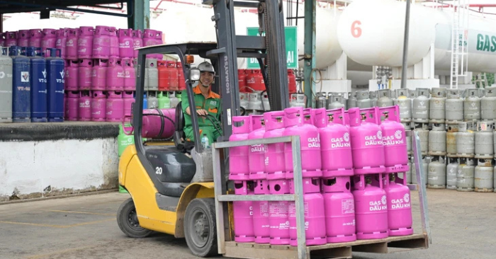 Giá gas tăng mạnh đầu tháng 5 do áp lực từ thế giới