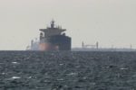 Eo biển Hormuz đứng trước nguy cơ xung đột khi Iran thắt chặt quản lý