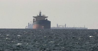 Eo biển Hormuz đứng trước nguy cơ xung đột khi Iran thắt chặt quản lý