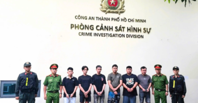 Cướp tiệm vàng ở TP HCM trong 20 giây