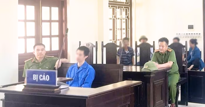 Cố ý gây thương tích: Con trai lĩnh án vì tấn công cha ruột