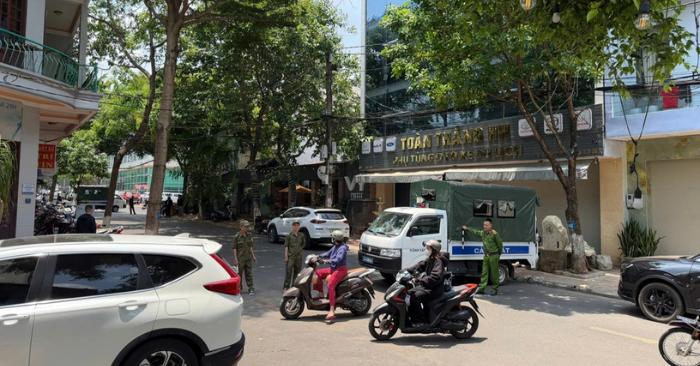 Đắk lắk: Giải cứu thành công người đàn ông cố thủ trong quán cà phê
