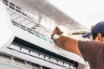 Cảnh báo y tế: Vệ sinh điều hòa đúng cách để phòng tránh vi khuẩn gây hại phổi
