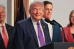 Donald Trump hoãn kế hoạch quân sự với Iran để ưu tiên đàm phán