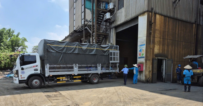 Hà Nội tiêu hủy lô thực phẩm nhập lậu trị giá 328 triệu đồng