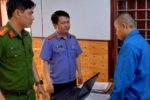 Khởi tố kẻ đánh, ném bé gái xuống giếng vì món nợ và chiếc xe
