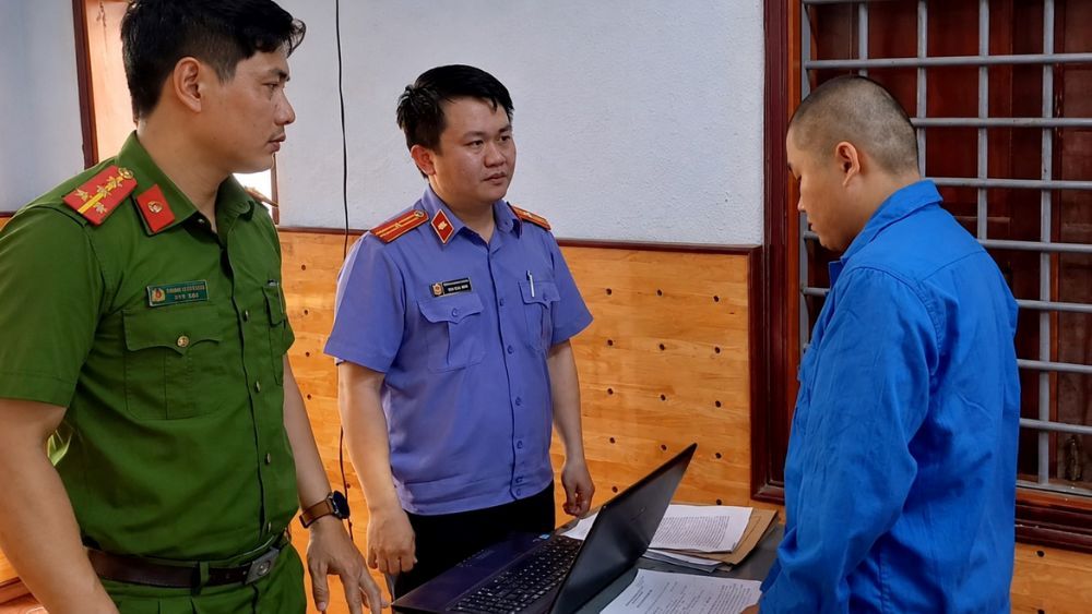 Khởi tố Phan Bá Ngọc về tội Giết người, Cướp tài sản trong vụ bé gái 12 tuổi bị sát hại để cướp xe máy điện tại Đắk Lắk.