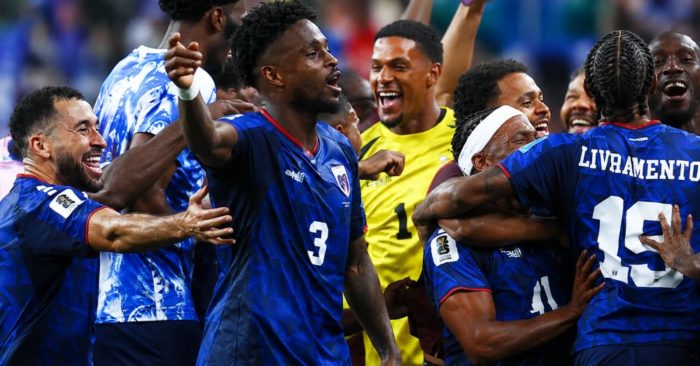Cape Verde làm nên lịch sử khi cầm hòa Saudi Arabia để lần đầu giành vé vào vòng 32 đội World Cup 2026. Khám phá hành trình ấn tượng.