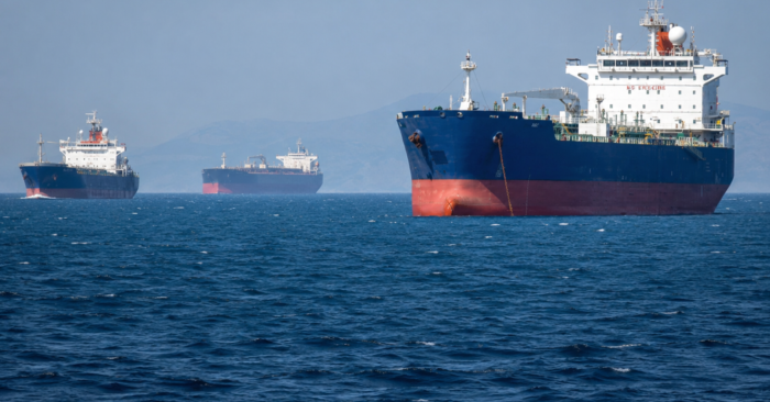 Eo biển Hormuz chưa thể phục hồi lại vận tải ngay