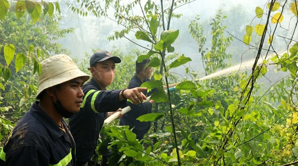 Cập nhật dự báo thời tiết hôm nay 23-6: Cảnh báo khu vực miền Trung đón đợt nắng nóng đặc biệt gay gắt, có nơi nhiệt độ tăng cao vượt ngưỡng 40 độ C.