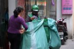 Giả shipper, đọc đúng tên hàng và giá tiền để lừa chiếm tài khoản ngân hàng