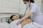 Bệnh suy thận tấn công hai cha con và sự hỗ trợ cộng đồng