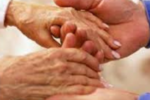 Nhu cầu tình dục tuổi già: Có nên can thiệp y tế ở tuổi 70?