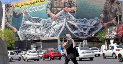Xung đột Trung Đông: Iran dọa phong tỏa các tuyến vận tải dầu khí