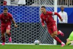 Ronaldo xác lập kỷ lục ghi bàn tại vòng chung kết World Cup thứ sáu