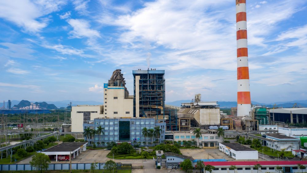 Nhiều lãnh đạo doanh nghiệp vướng lao lý, ngành điện triển khai giải pháp bảo đảm hoạt động sản xuất, cung ứng điện ổn định.
