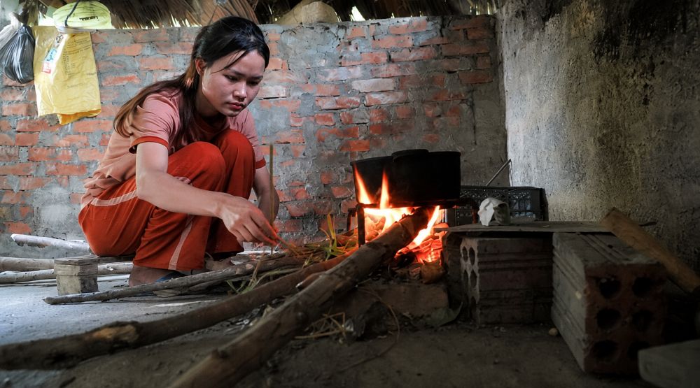 Lương duyên từ bài báo giúp cô gái mồ côi tìm thấy hạnh phúc