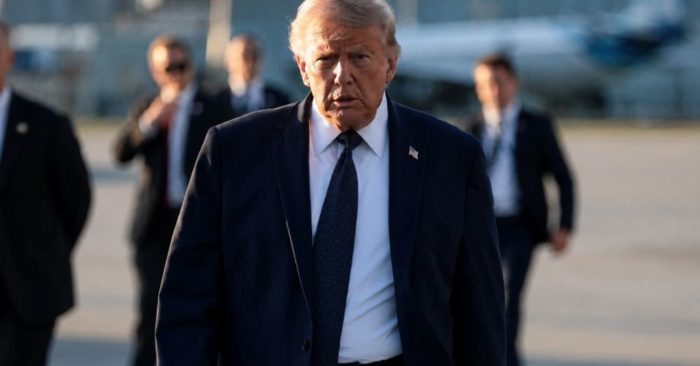 Phản ứng của Tổng thống Trump khi hoãn ký thỏa thuận phút chót với Iran, diễn biến đáng chú ý tác động tới quan hệ hai bên.