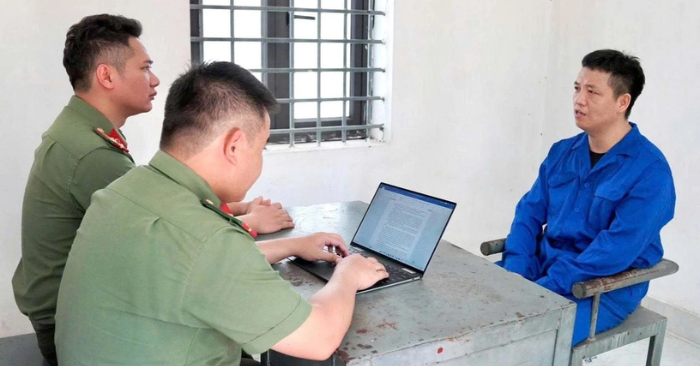 Triệt phá đường dây mua bán vũ khí quân dụng trên mạng