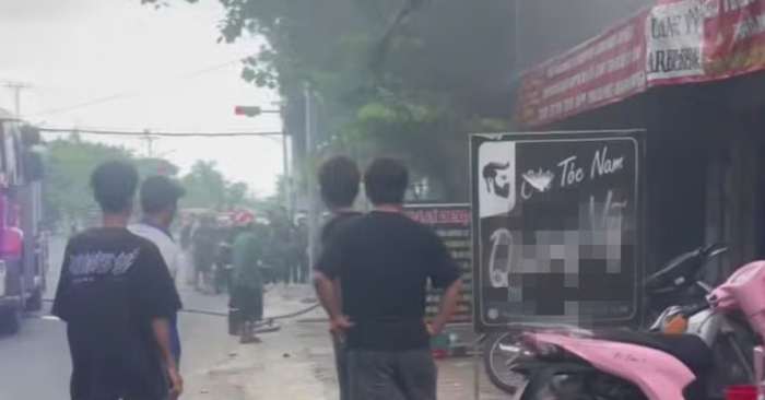 Đốt tiệm gặt sấy ở Cà Mau nam thanh niên bị bỏng nặng