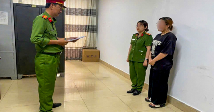 Người mẹ bị bắt vì đánh con 4 tuổi tử vong tại Cà Mau