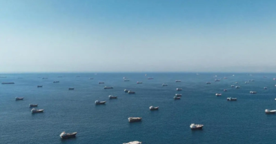 Iran chuyển dầu qua eo biển Hormuz: Mỹ đang phong tỏa