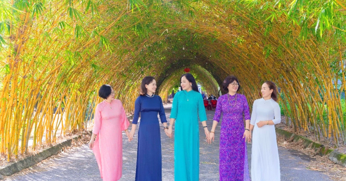 Hàng tre ngà Hưng Yên hút khách nhờ vẻ đẹp cổ tích