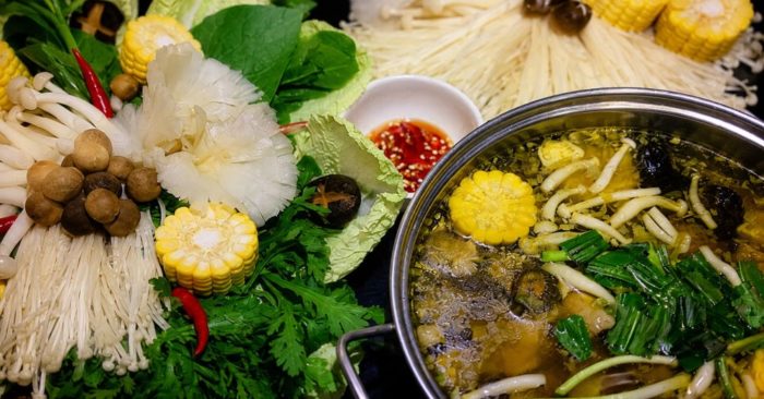 Ăn nấm kim châm sai cách có thể làm giảm dinh dưỡng và tăng nguy cơ ảnh hưởng sức khỏe. Tìm hiểu 4 cách ăn cần tránh.