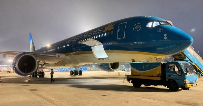 Chuyến bay VN68 rời Nội Bài lúc nửa đêm để đón đoàn cứu hộ từ Venezuela