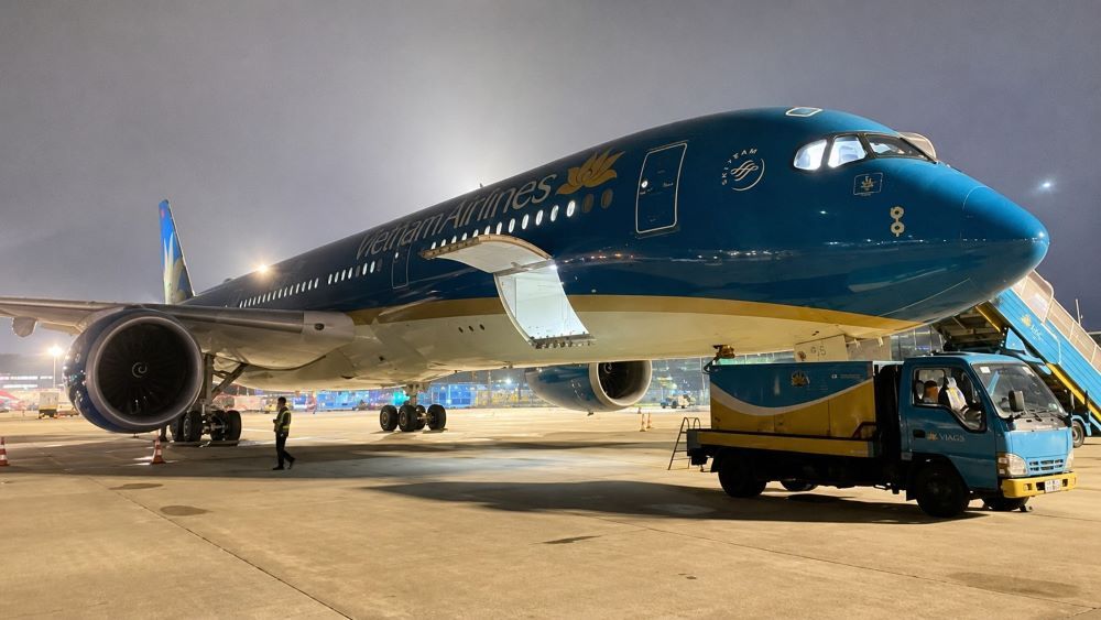 Vietnam Airlines thực hiện chuyến bay đặc biệt VN68 từ Nội Bài đến Venezuela để đón lực lượng Việt Nam hoàn thành nhiệm vụ nhân đạo trở về.