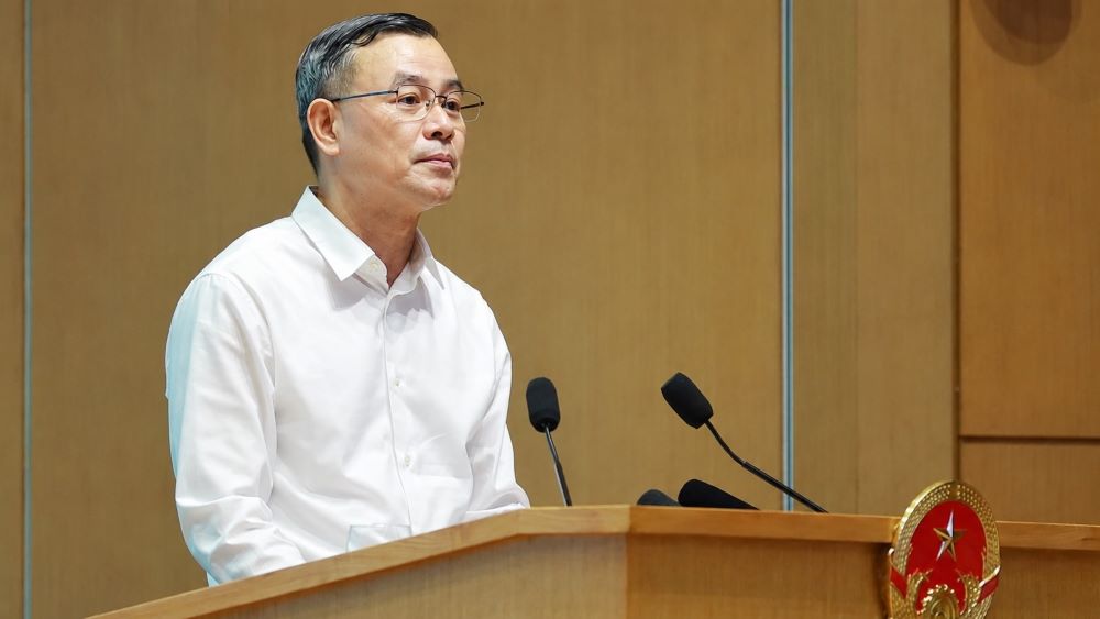 Bộ trưởng Tài chính yêu cầu xử lý nghiêm hành vi trục lợi, tăng giá bất hợp lý dù giá xăng dầu đã giảm nhằm kiểm soát lạm phát.