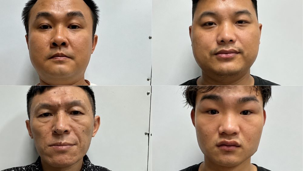 Bắt giữ 4 người Trung Quốc nhập cảnh trái phép vào Phú Quốc, bước đầu khai nhận đến Việt Nam để thực hiện lừa đảo trực tuyến.