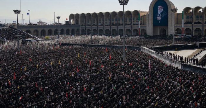 Kỷ nguyên hậu Khamenei đang định hình Iran giữa biến động chính trị, với nhiều thay đổi về quyền lực và định hướng chiến lược.