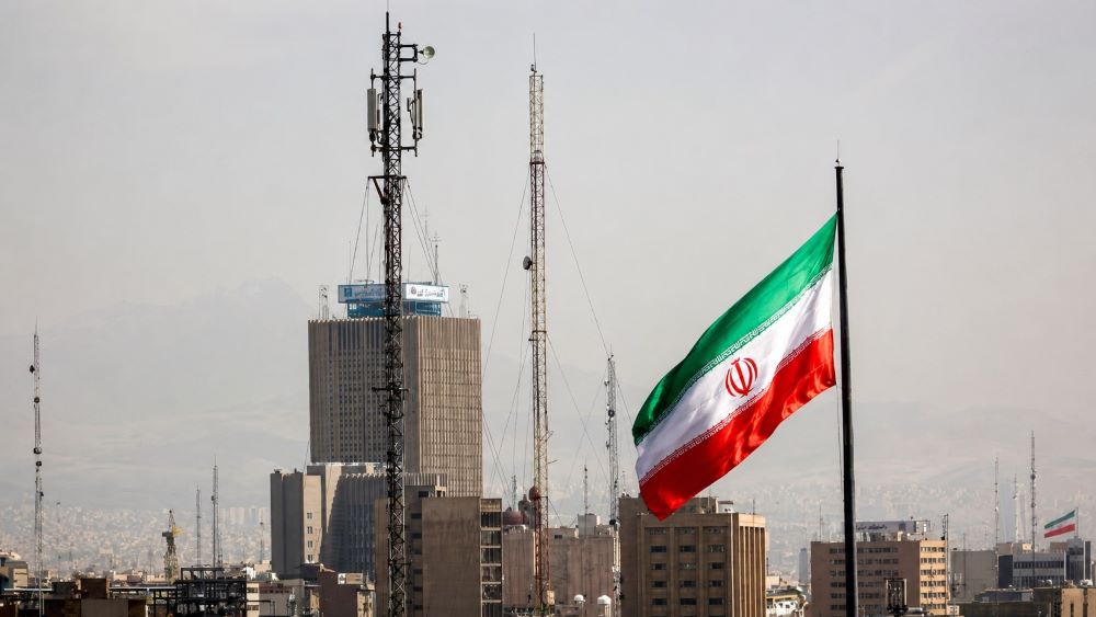 Iran tuyên bố tấn công 85 mục tiêu quân sự Mỹ ở Kuwait và Bahrain, đồng thời cảnh báo đáp trả sau các đợt không kích mới nhất.