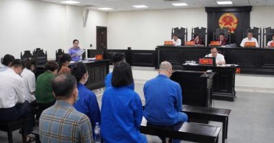 Vụ hối lộ giấy phép y tế ở Hà Nội: tòa trả hồ sơ lần hai