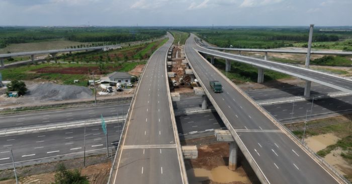 Cục Hàng không đề xuất lộ trình ba bước chuyển bay sang Long Thành