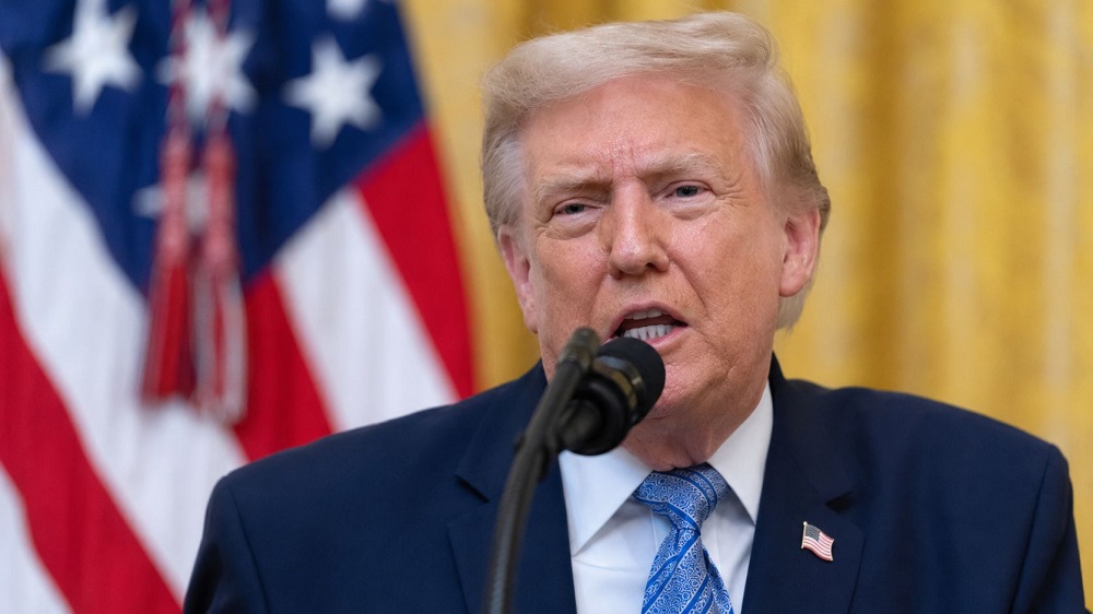 Tổng thống Trump nêu lý do muốn đưa Iran vào dự luật trừng phạt Nga, động thái thu hút sự chú ý trong chính sách đối ngoại Mỹ.